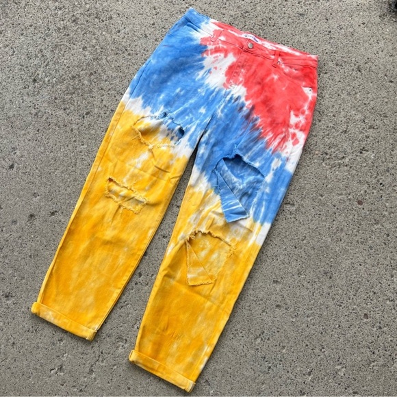 torrid Pants - Red Blue Yellow White Distressed High Waisted Jeans Plus Size 2X NEW WITH TAG